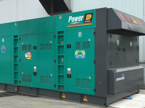 威宁升级发电机组的过程中需要注意哪些安全事项？